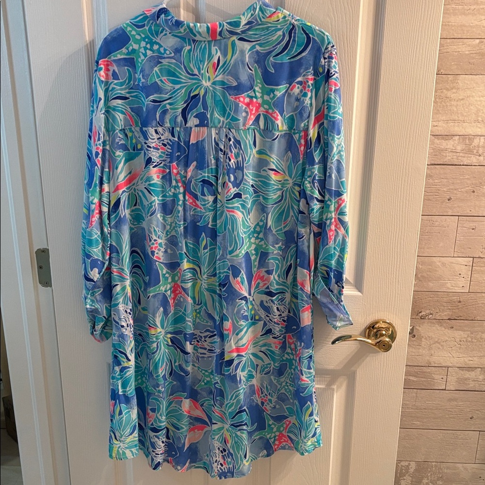 Lilly Pulitzer Colorful Floral Button-Up Shirt / coverup NEW WITH TAGS - Picture 3 of 4